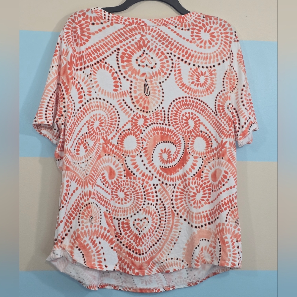 Chico's Pattern Short Sleeve Peephole Top - Picture 5 of 7